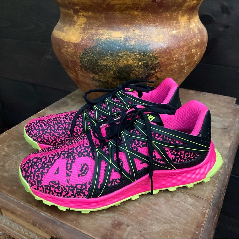 Adidas Vigor Bounce Sneakers - Pink, Black, neon - Size 7